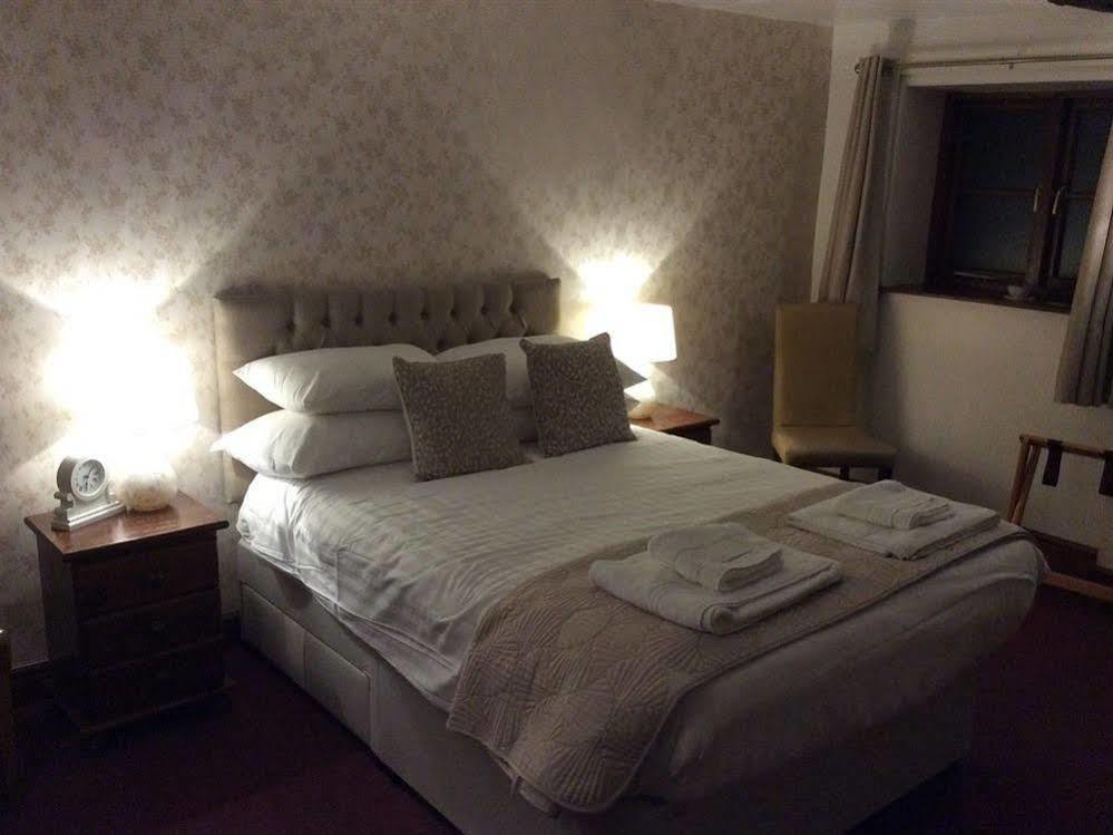 The Talbot Inn Much Wenlock Eksteriør bilde